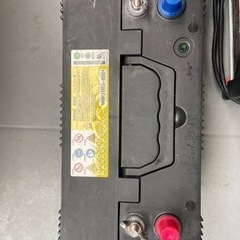 【値下げ】バッテリーチャージャー、１１５Ａバッテリー　２個セット