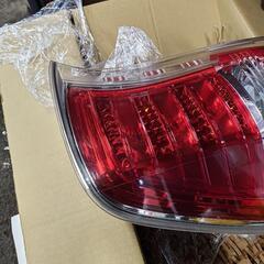 ステップワゴン右テールレンズ