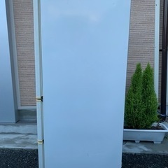 配送無料‼️当日配送‼️ サンヨー 3ドア コンパクトなのに大容量 冷蔵庫 250L🏅 清掃済み✅　洗濯機　も出品　✨　兵庫　京都　大阪　奈良　和歌山　滋賀　🔹　　　