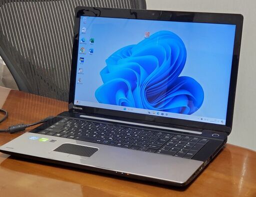 東芝 巨大高精細17インチ CAD 動画編集 グラフィックカード【win10+win11 起動9秒】i5 新品SSD256GB/ office JW-CAD