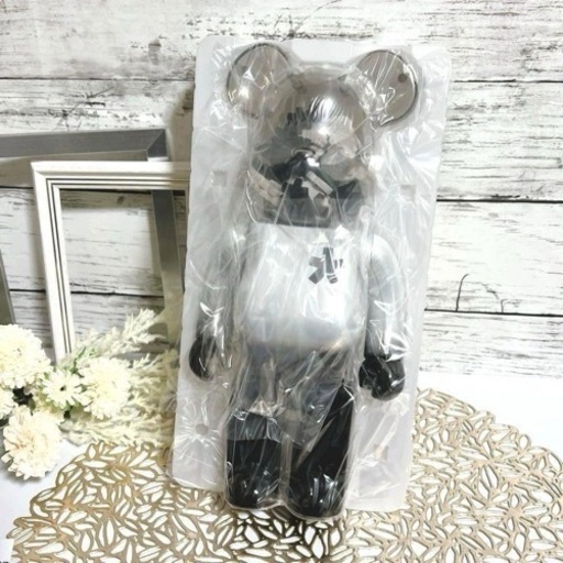 【箱付き新品】ベアブリック 400% 正規品 エリックへイズ コラボ 限定品 新品