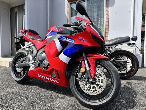 cbr600rr 2022年4月登録 2500km cbr600rr 2022年4月登録 2500km