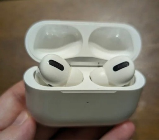 【美品】Air Pods Pro ケース付き 動作確認済 目立った傷なし AirPods Apple