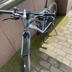 リサイクルショップどりーむ荒田店 No1364 自転車　クロスバイク　Air-on　お洒落なサックスブルー　人気のクロスバイク　ギア切り替え前後２１段変速　