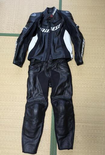 ダイネーゼ　ジャケット　パンツ