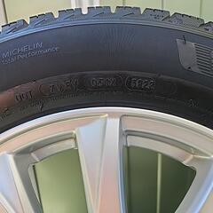 【受付終了】ヤリスクロス用スタッドレスタイヤ&ホイール&ナット&純正ジャッキ