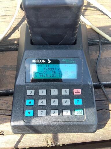 値下げ　鳩レース　自動記録機　ユニコン　時計