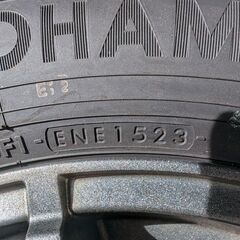 YOKOHAMA iceGUARD iG60 215/60R16