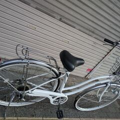 CASULY[かジュリー]RELAX(リラックス)27吋 ファッションファミリーサイクル 外装6段/ホワイト