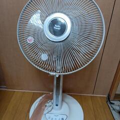 TOSHIBAのリモコン付き扇風機