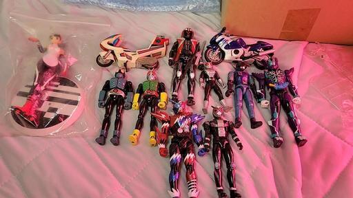 値下げコレクション整理昭和 平成の仮面ライダーフィギュア中古です