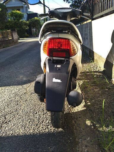 ライブディオZX（白）商談中