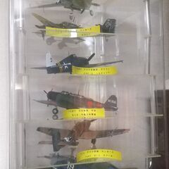 1/72の第二次世界大戦中の戦闘機等とブルーエンジェルス