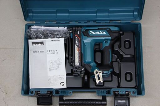 makita マキタ 充電式 タッカ ST421D 18V (D5857ysxY)
