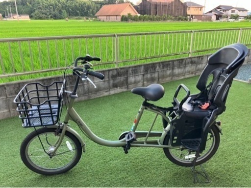 イオンバイク　チャイルドシート付き自転車　20インチ\n