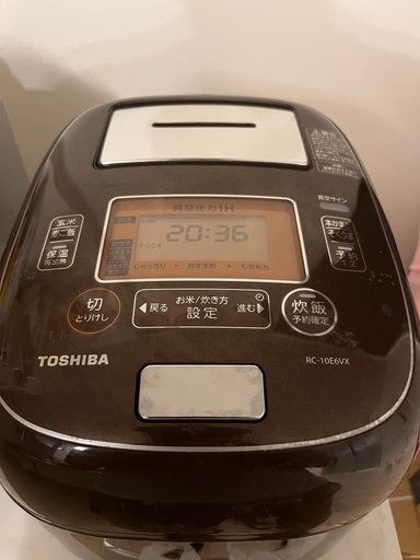 家電　TOSHIBA  真空圧力IH式炊飯器（2019年製）
