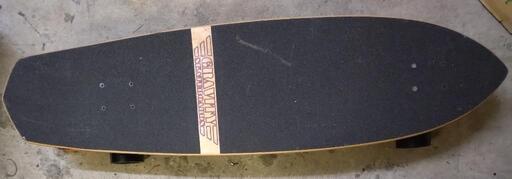 手渡しのみ　中古　gravity サーフスケート　スケートボード　スケボー