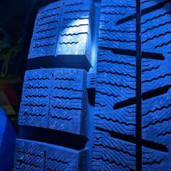 YOKOHAMA iceGUARD iG60 215/60R16