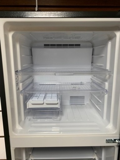配送無料！ シャープ ノンフロン冷凍冷蔵庫 2022年 225L