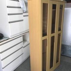 ニトリ ブックシェルフ 本棚 程度良好 食器棚としても