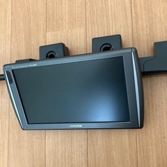 売ります　カーナビ&リアモニター