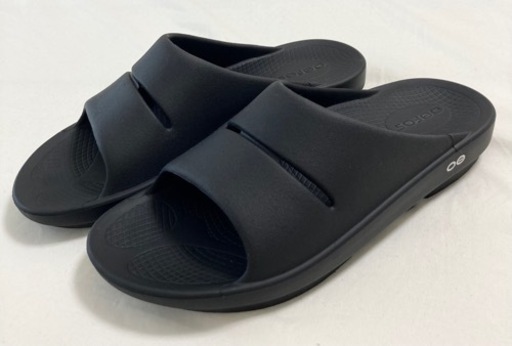 【超美品】OOFOS ウーフォス シャワーサンダル