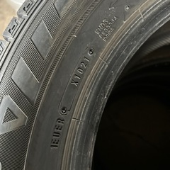 ダンロップ 215／60R17 溝70~75% 21年 1本パンク修理