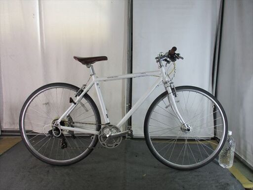 Ｄ657★17500円★整備済み スポーツ中古自転車 アサヒ　ウィークエンドバイク　ホワイト【クロスバイク】LEDオートライト(*^▽^*)
