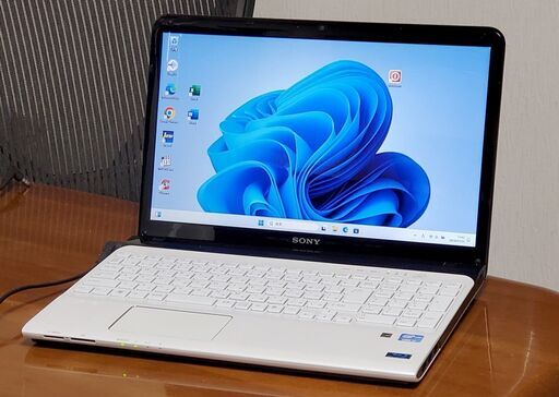 SONY VAIO 15インチ【win10+win11 起動8秒 CPUスコア4670】i7 新品SSD256GB/ office JW-CAD