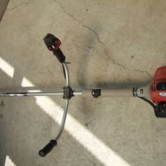 即決です！定評のゼノアの草刈機です！