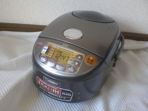 ZOJIRUSHI　象印　炊飯器　IH炊飯ジャー　NP-VJ10　5.5合炊　2018年製