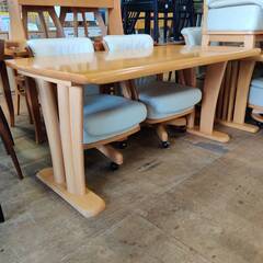 8/28商談中【愛品倶楽部柏店】 ダイニング5点セット キャスター肘付回転チェア