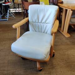 8/28商談中【愛品倶楽部柏店】 ダイニング5点セット キャスター肘付回転チェア