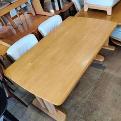 8/28商談中【愛品倶楽部柏店】 ダイニング5点セット キャスター肘付回転チェア