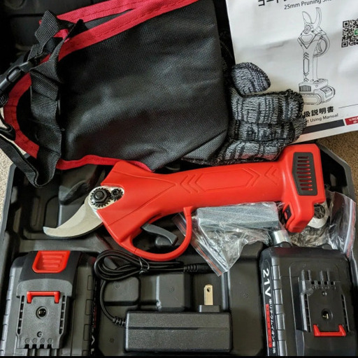 ⭐️新品⭐️ 電動剪定バサミ 剪定鋏 充電式 園芸はさみ 電動 枝切りハサミ コードレス 切断直径25mm バッテリー２個 ブラシレスモーター