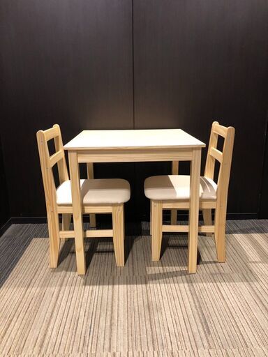 【展示品・未使用品】 ダイニングテーブルセット 2人掛け 3点 パイン無垢材 カフェ風 幅70cm 参考価格17,990円自社配送時代引き可※現金、クレジット、スマホ決済対応※