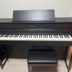 電子ピアノ Roland HP704