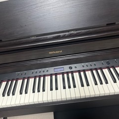 電子ピアノ Roland HP704