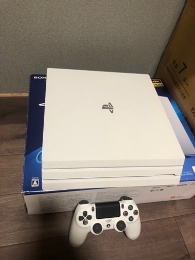 本日限定価格！！美品　PS4 PRO　　ソフトセット