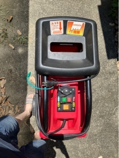 グリーンミル　枝の粉砕機