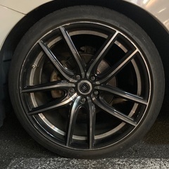 生産終了品！直接取引値下げ可！245 40 R20夏タイヤ☆ロクサーニ 