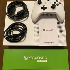 【決まりました】【中古・美品】Xbox One S 1TB All Digital Edition