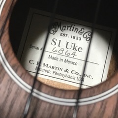 良品 マーチン S1 ウクレレ マホガニー ハードケース付