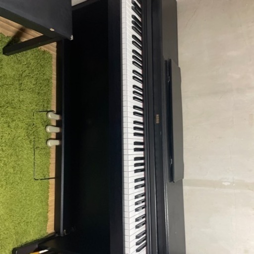 電子ピアノ