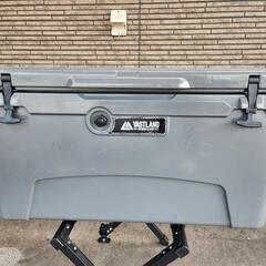 値下げ　VASTLAND(ヴァストランド) 　ハードクーラーボックス 　スタンド付き