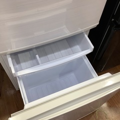 SHARP 2ドア冷蔵庫です！