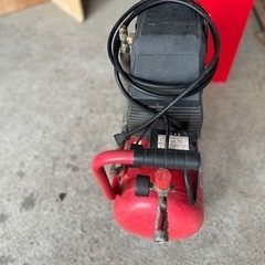コンプレッサー　1.5馬力　25Ｌ
