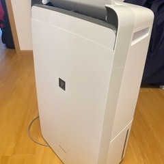 シャープ 衣類乾燥機 除湿機 12L / 14畳 CV-L120-W