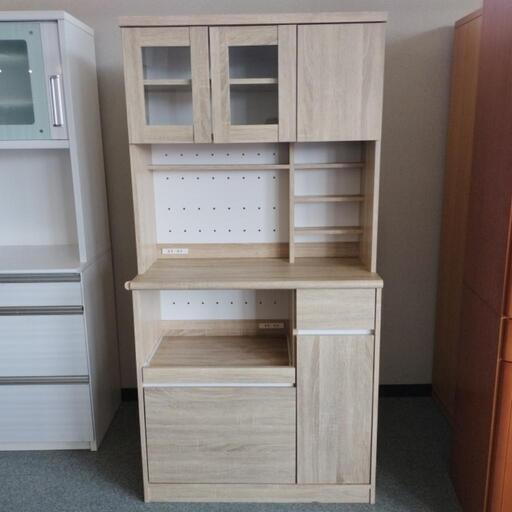 キッチン収納棚