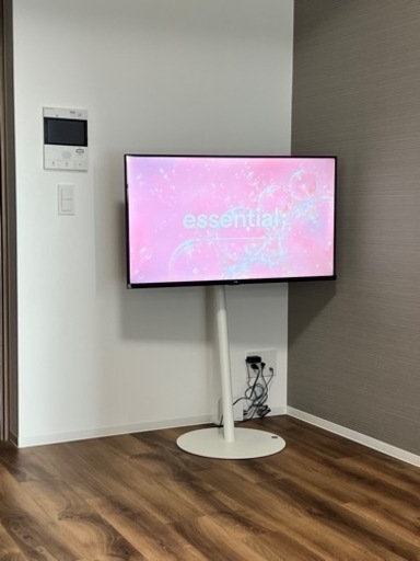 TCLテレビ(テレビ台付き)